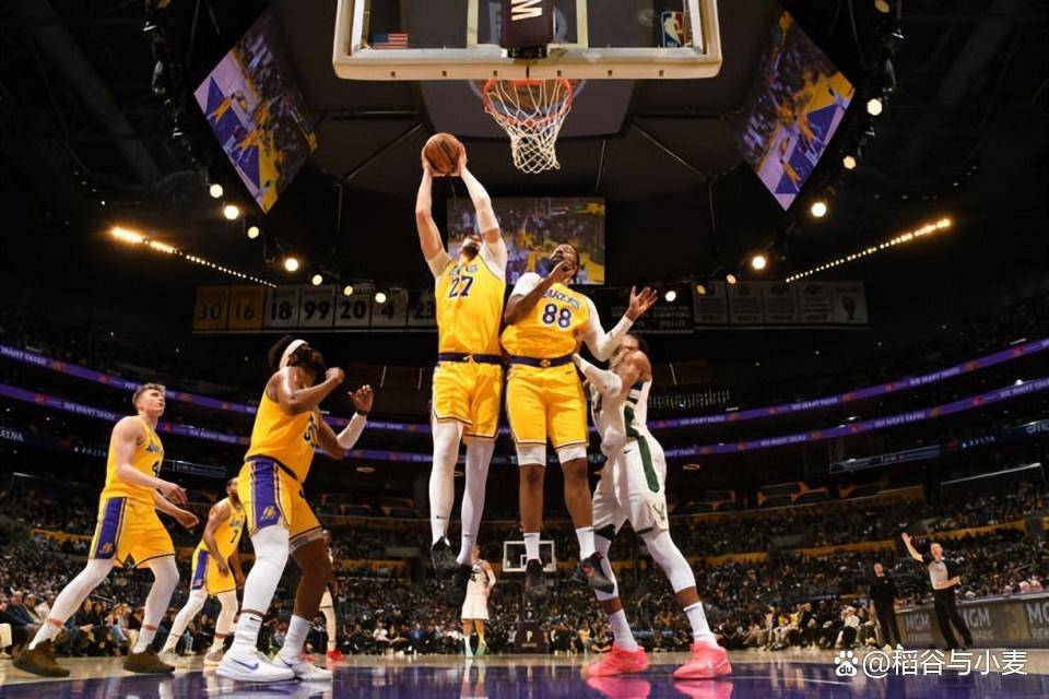 奇异果官网-湖人新援复出，带领球队取得胜利